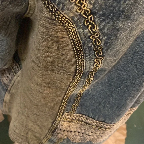 Vintage Embroidered & Lace Denim Jacket - Picture 8 of 12